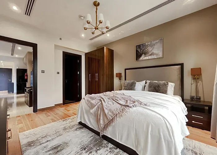 Trophy Elite Elegance Suites With Panaromic Burj Khalifa Views
